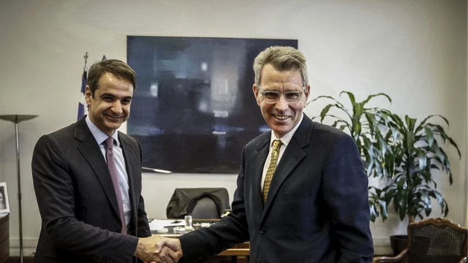 Με τον Αμερικανό πρέσβη συναντήθηκε ο Κυριάκος Μητσοτάκης